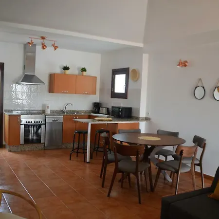 Villa Elton Pool Playa Blanca