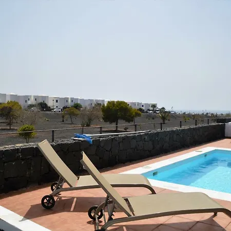 Villa Elton Pool Playa Blanca Yaiza