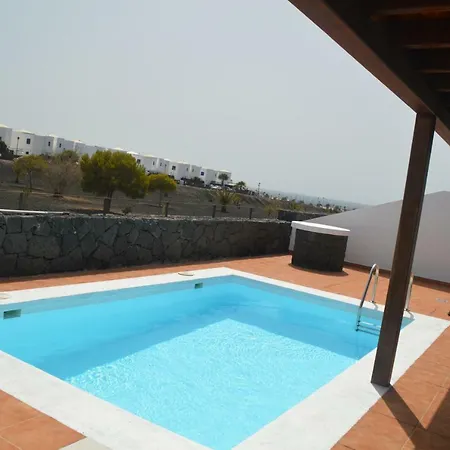Villa Elton Pool Playa Blanca Yaiza